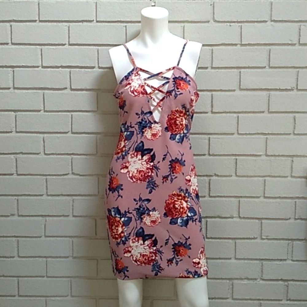 Love Chesley Lilac/Light Mauve Floral Mini Dress. Size Large. NWOT